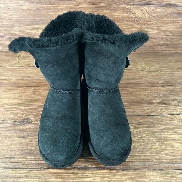 UGG BAILEY BUTTON BLING Black Suede Winter Boots Women’s Size 5 Shoes Jewel - Picture 6 of 10